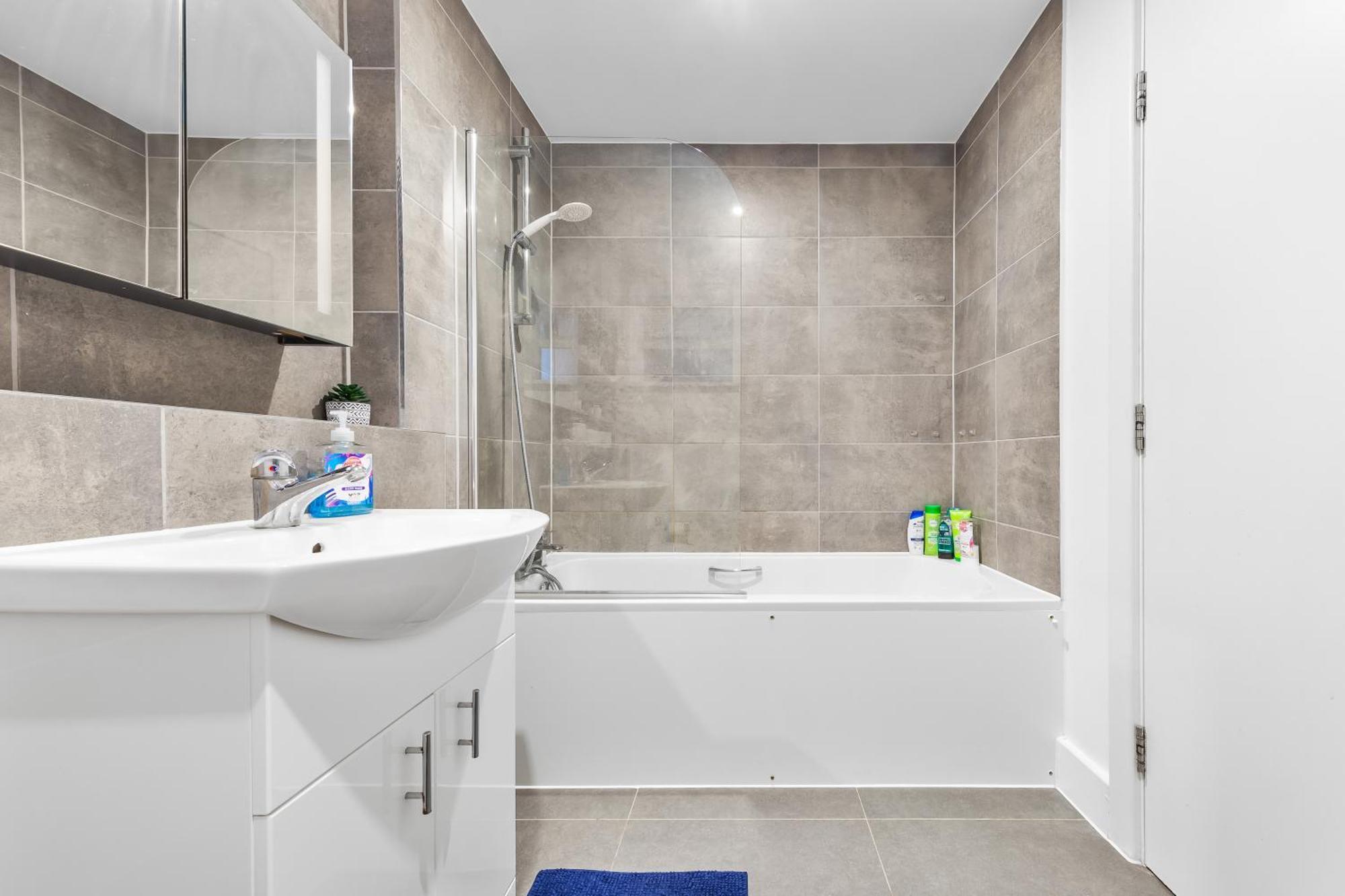 Central London Two Bedroom Serviced Apartment - Nine Elms Luxury Stay - Vauxhall & Westminster Bagian luar foto